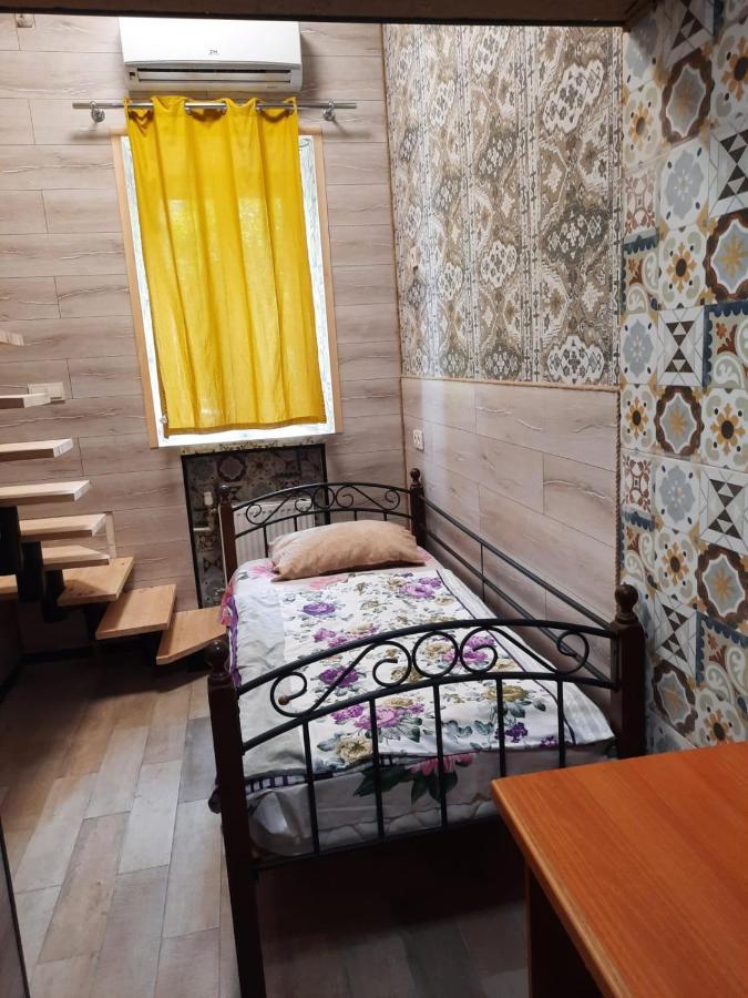 Hostel Voyage Kiev Esterno foto